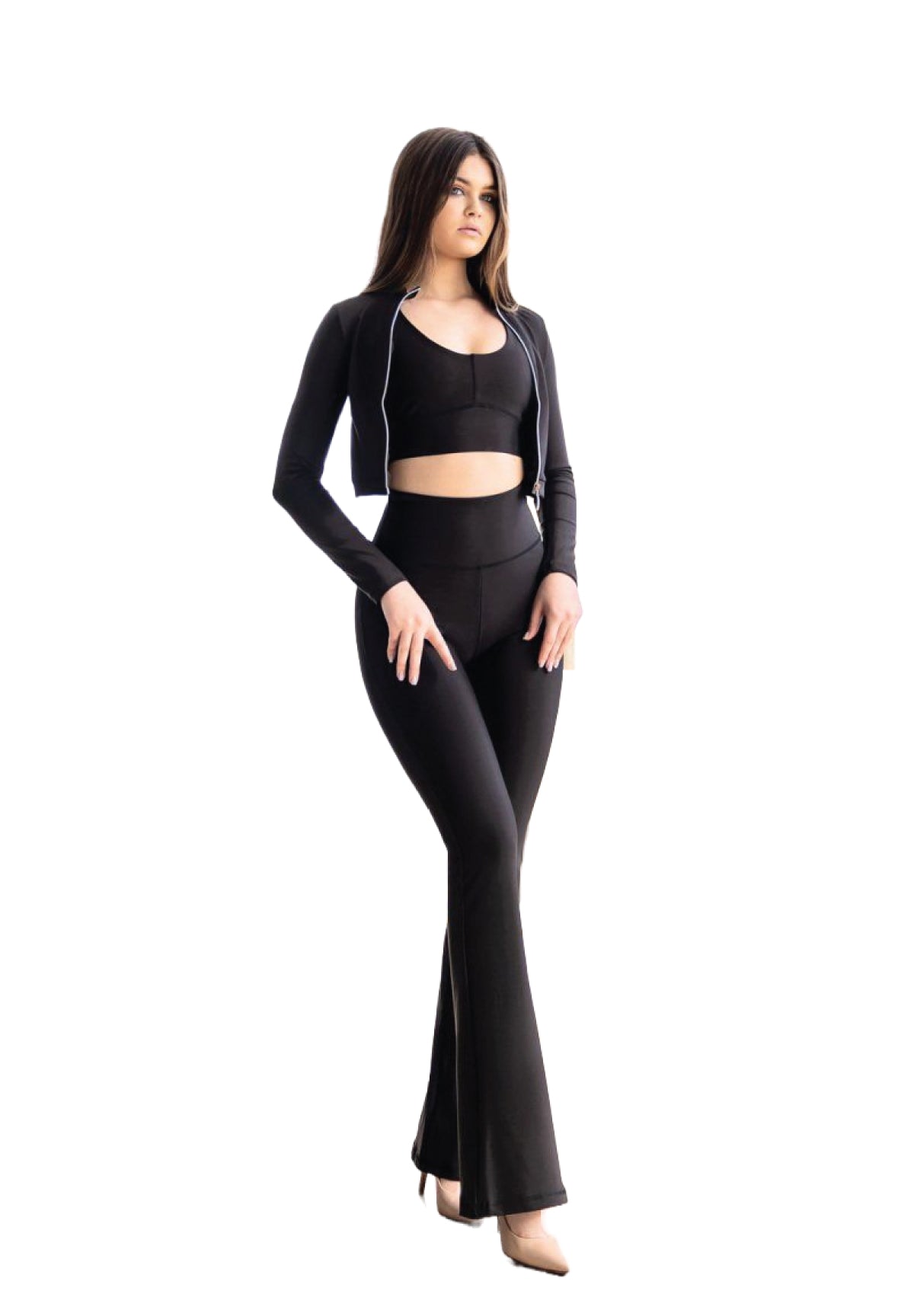 Selbstbewusste Frau in Lisminas 1168 Extra High Waist Schlagleggings, schwarzem Crop-Top und Jacke schaut zur Seite.